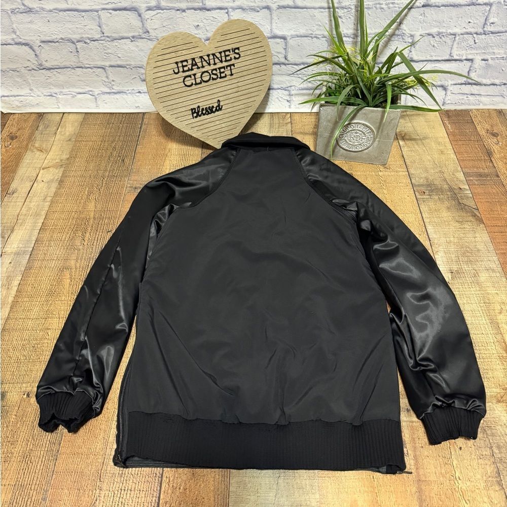 Lululemon Both Ways Bomber
Heathered Black / Black 10/12 - Picture 15 of 16